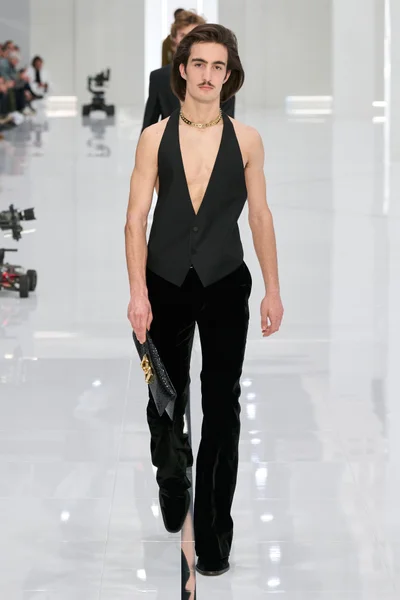 Look 2